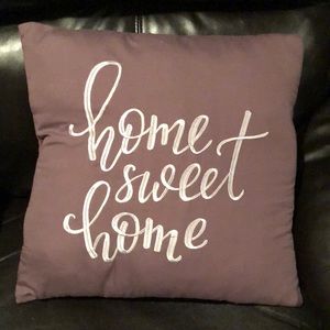 Decorative pillow